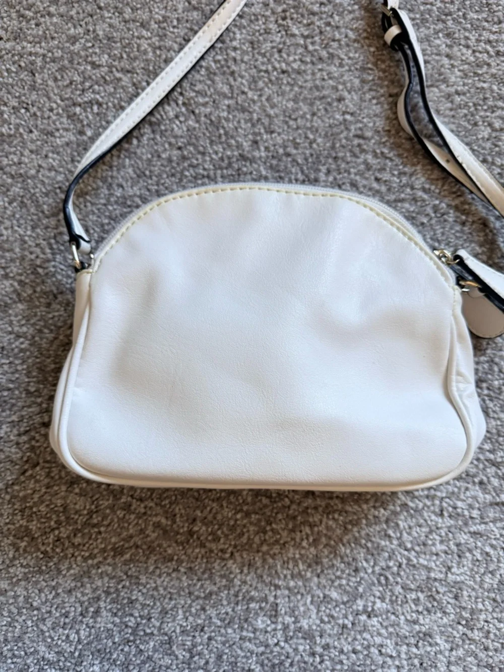 Guess White Dome Crossbody with Gold Studs Double Zipper compartment - Picture 8 of 13